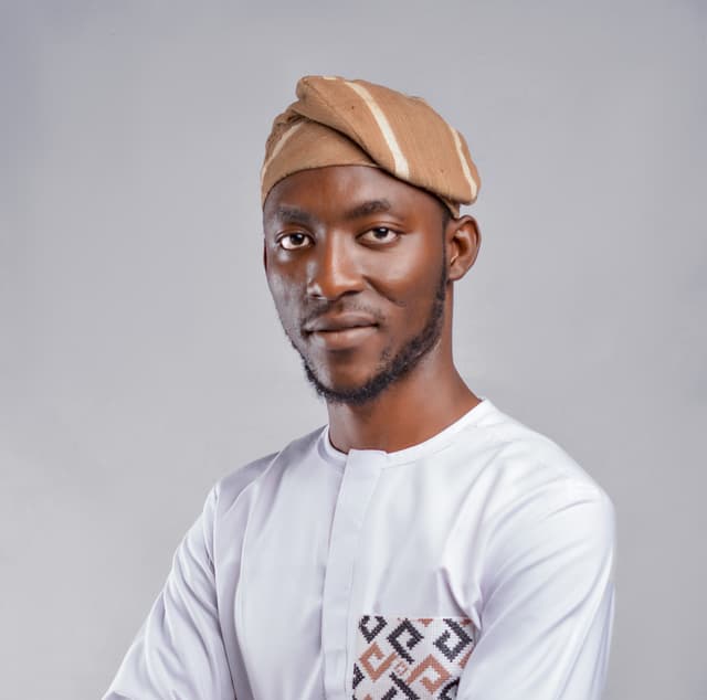 shola ajumobi